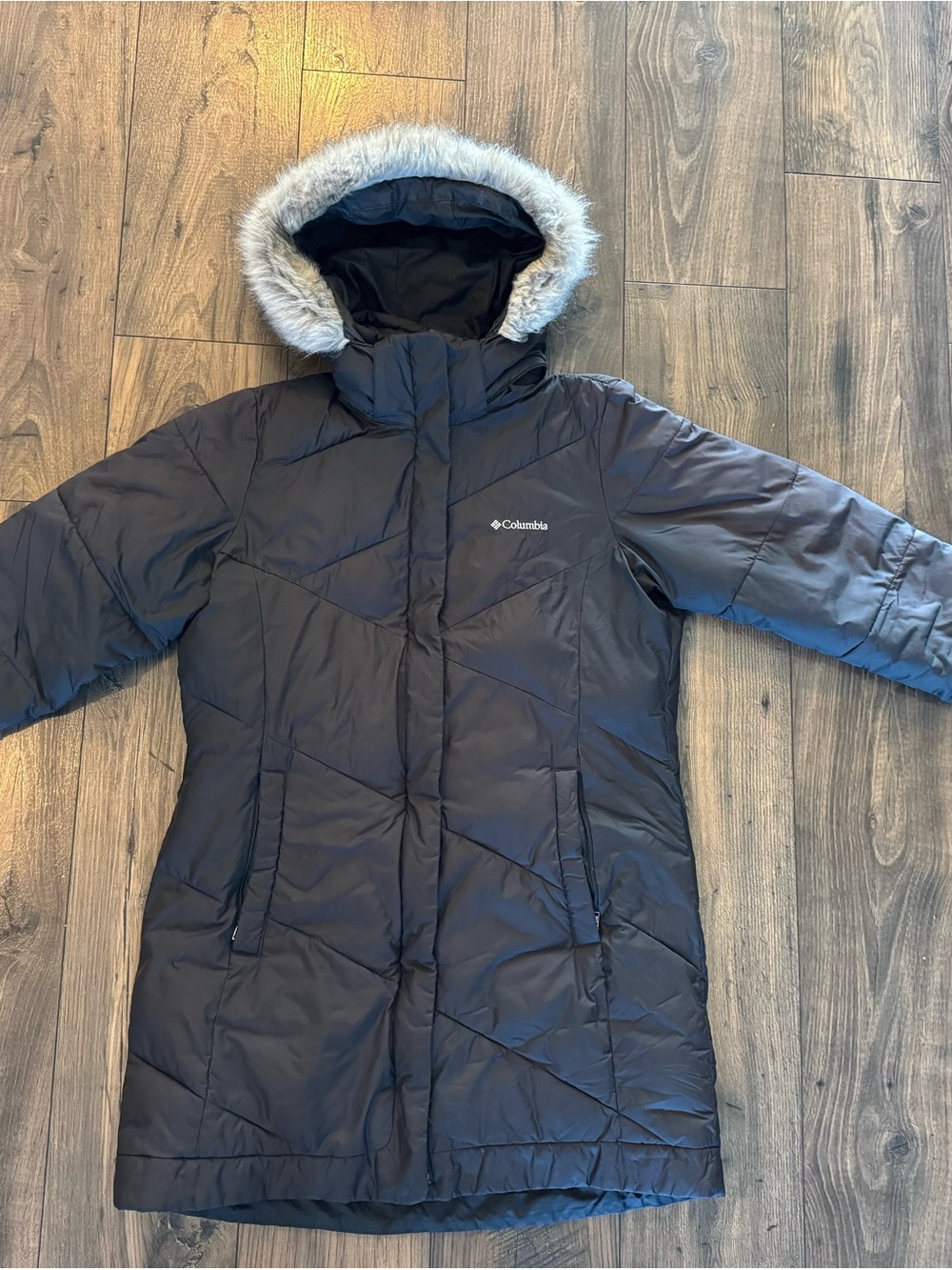 Columbia Women's Black Hooded Puffer Coat with Faux-Fur Trim
